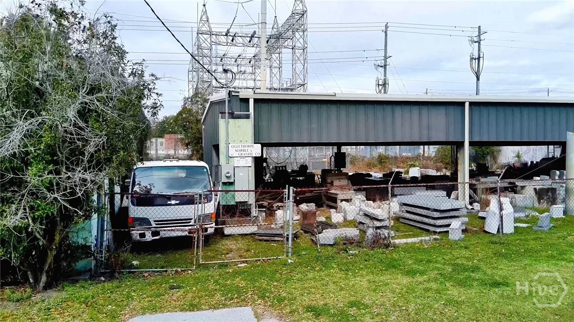 918 E Broad Street Property Photo 8