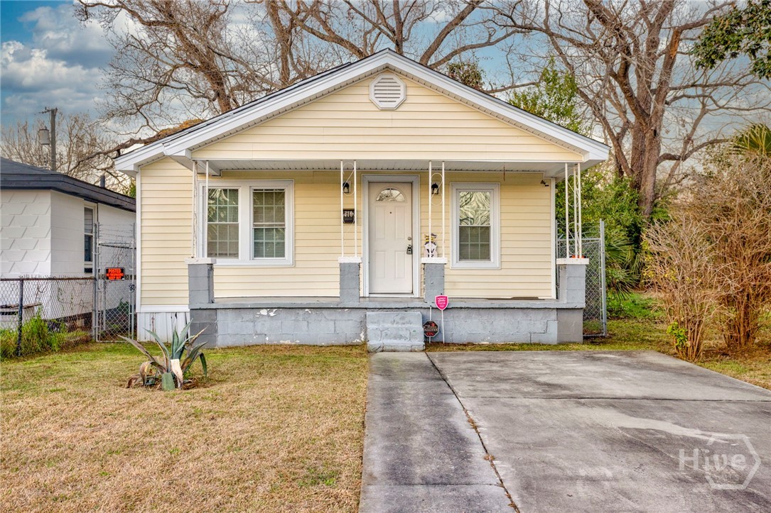 716 W 48th Street