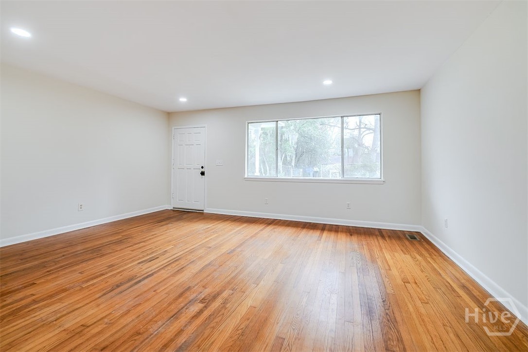 2105 Saint Johns Ave Property Photo 6