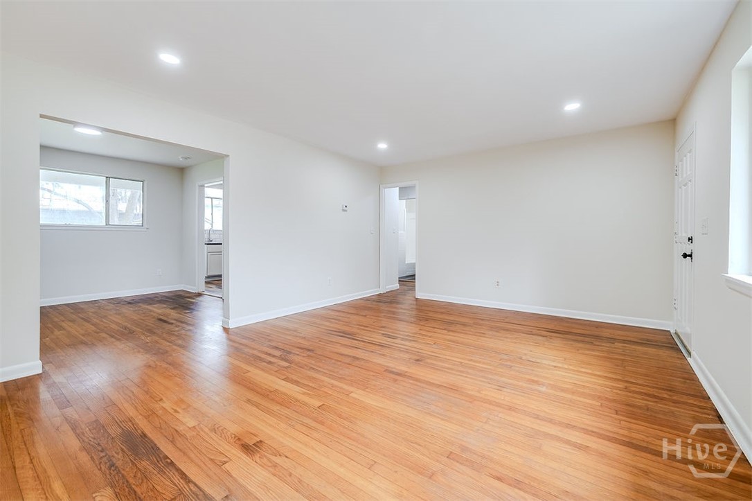 2105 Saint Johns Ave Property Photo 9