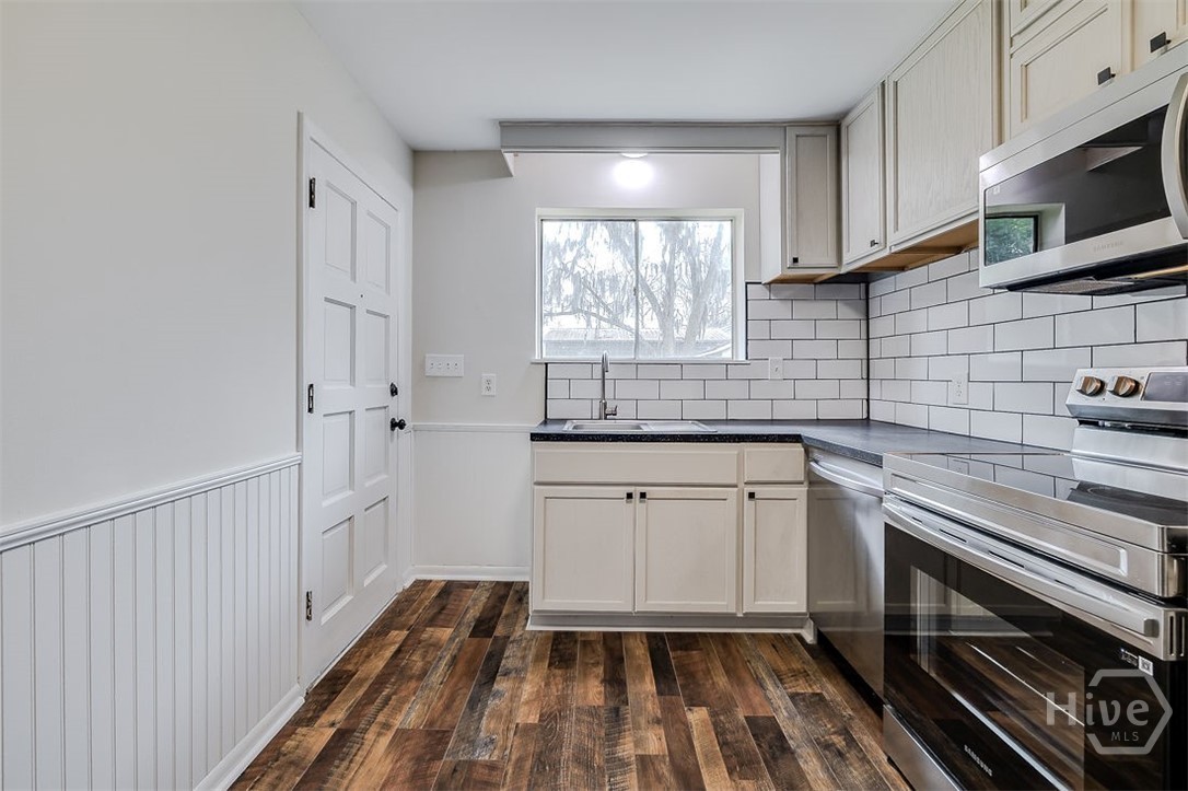 2105 Saint Johns Ave Property Photo 14