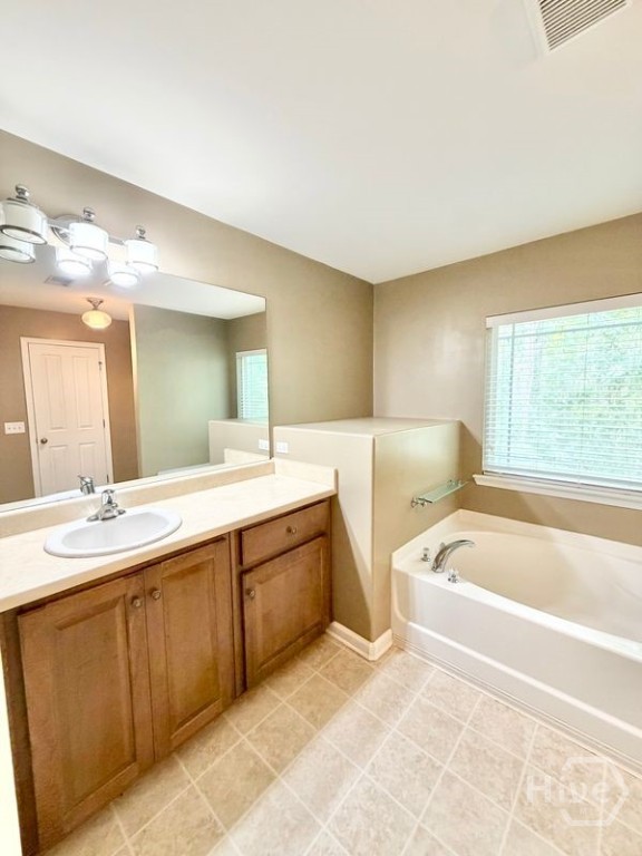 240 Summer Hill Way Property Photo 6