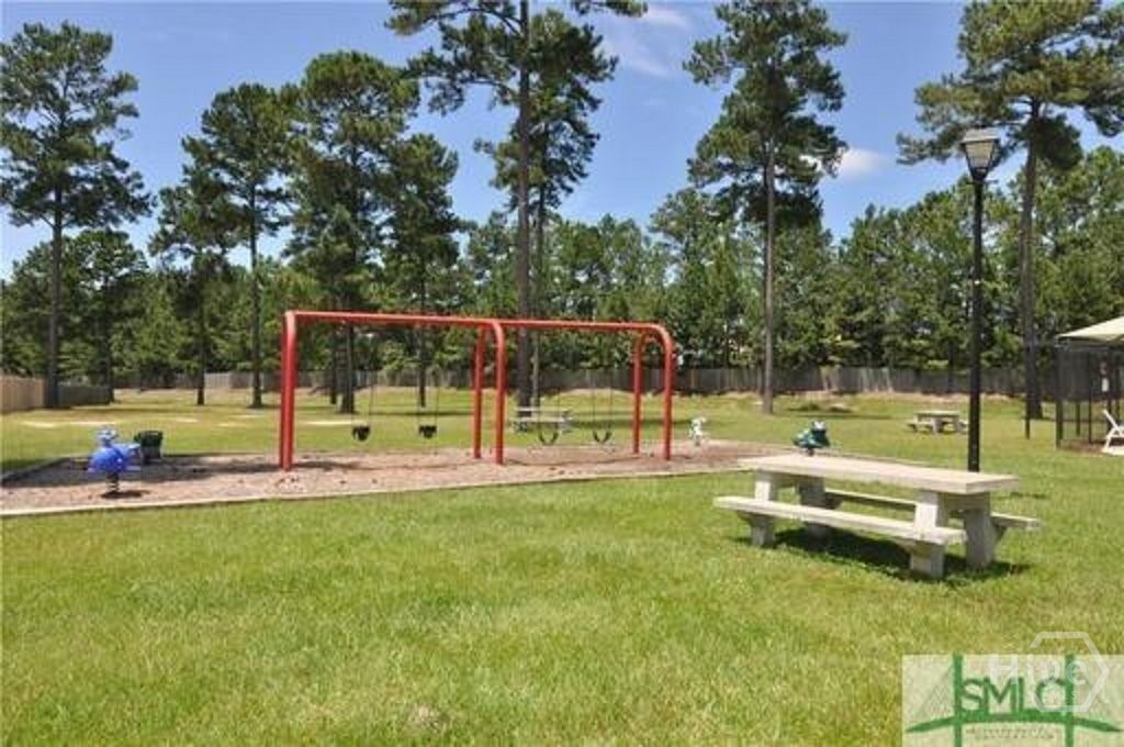 240 Summer Hill Way Property Photo 15