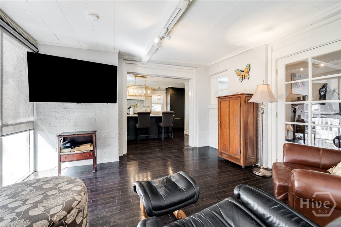 37 E 50th Street Property Photo 25