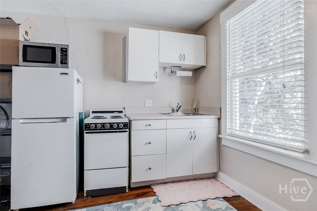 37 E 50th Street Property Photo 57