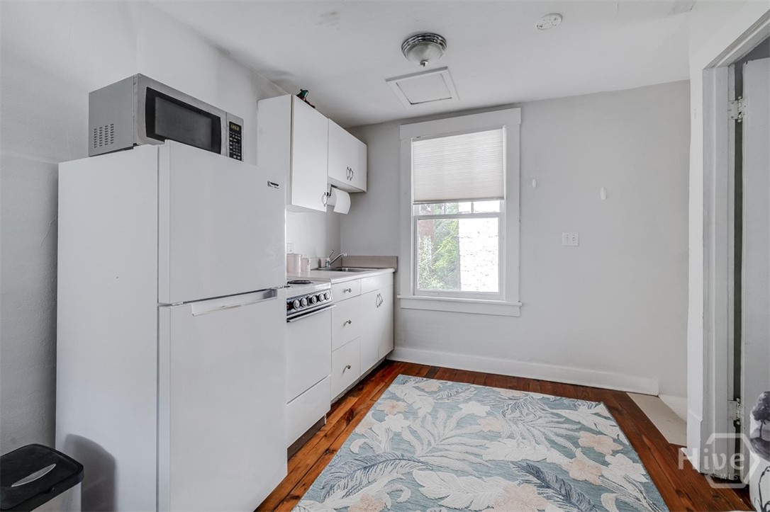 37 E 50th Street Property Photo 58
