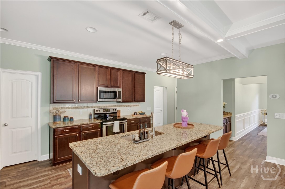 460 Dalcross Drive Property Photo 11