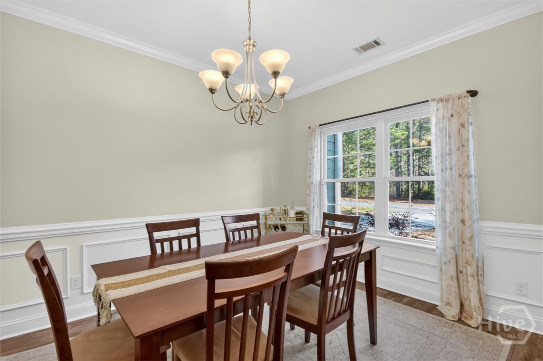 460 Dalcross Drive Property Photo 14