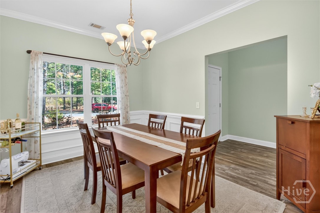 460 Dalcross Drive Property Photo 15