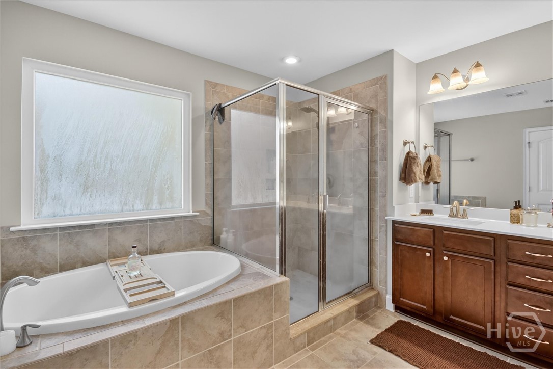 460 Dalcross Drive Property Photo 31