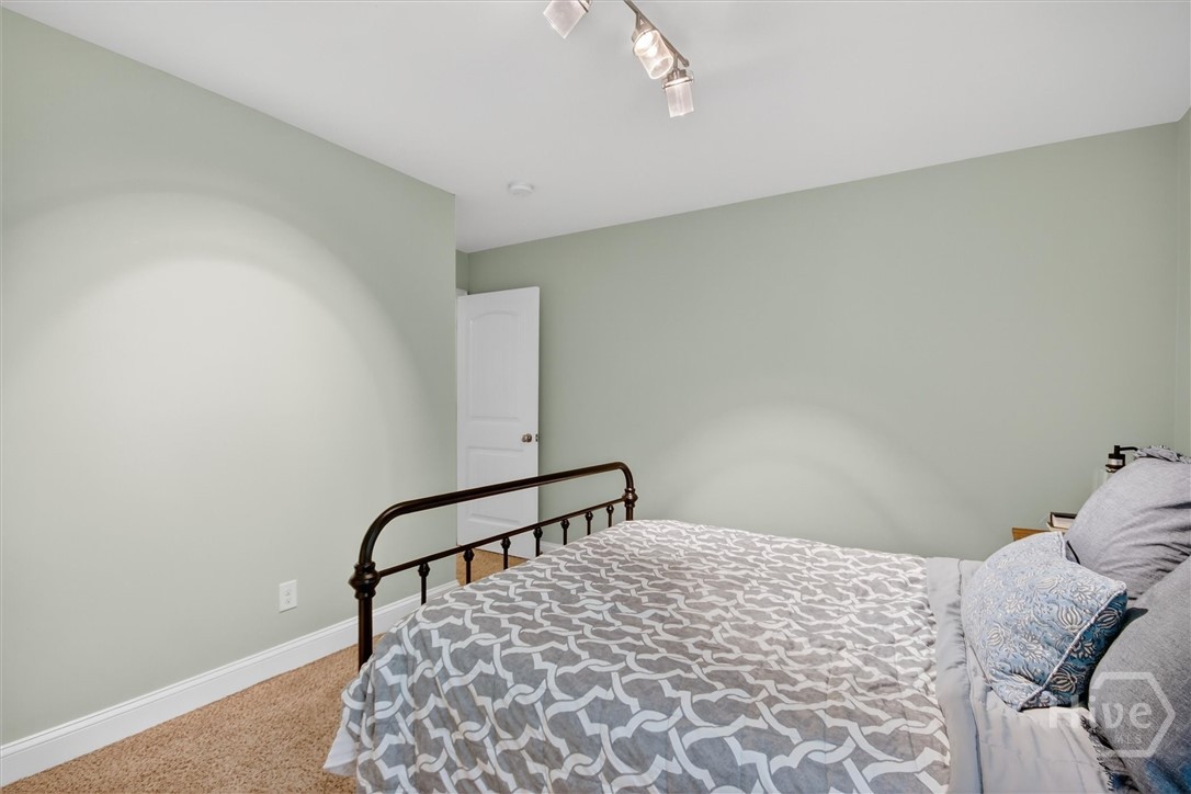 460 Dalcross Drive Property Photo 35