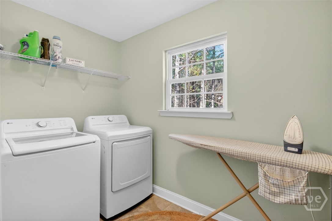 460 Dalcross Drive Property Photo 44