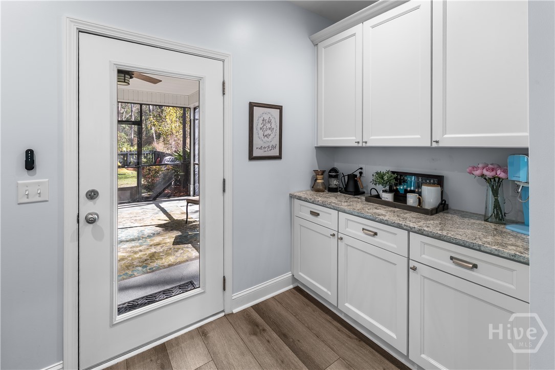 80 Washington Way Property Photo 30