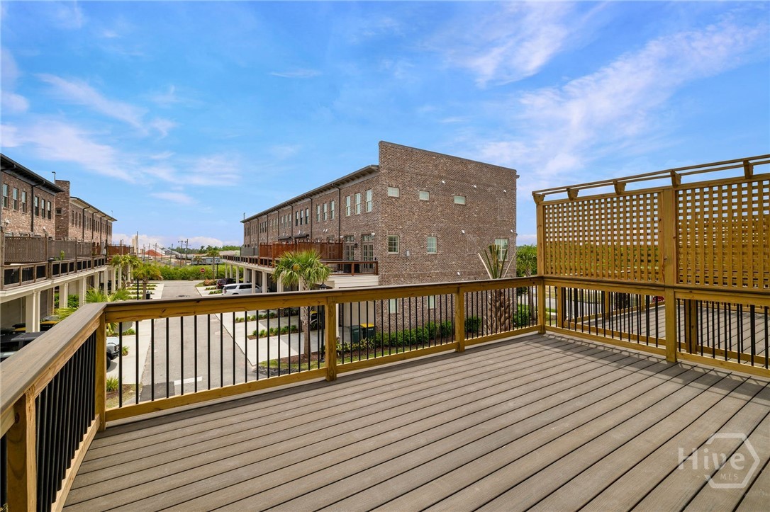 354 Eastern Wharf Avenue Property Photo 7