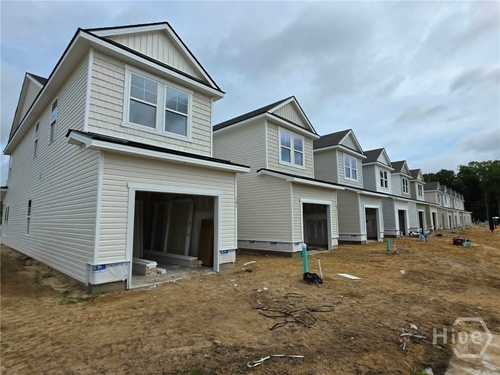 107 Pinebury Road Property Photo 1
