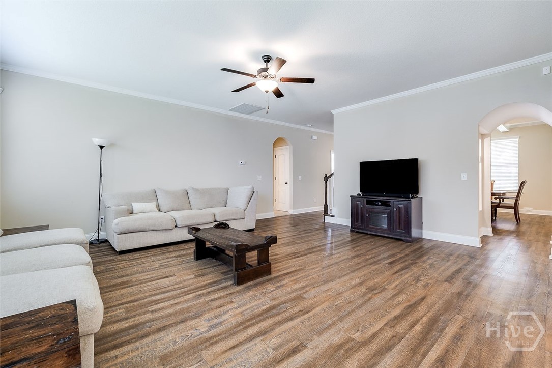 2 Oak Aly Property Photo 12