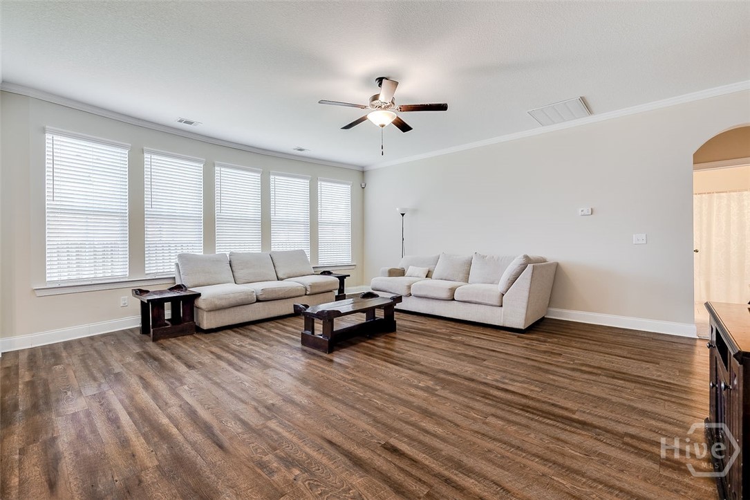 2 Oak Aly Property Photo 13