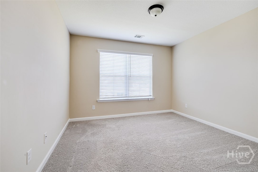 2 Oak Aly Property Photo 33
