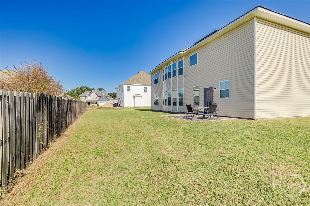2 Oak Aly Property Photo 41
