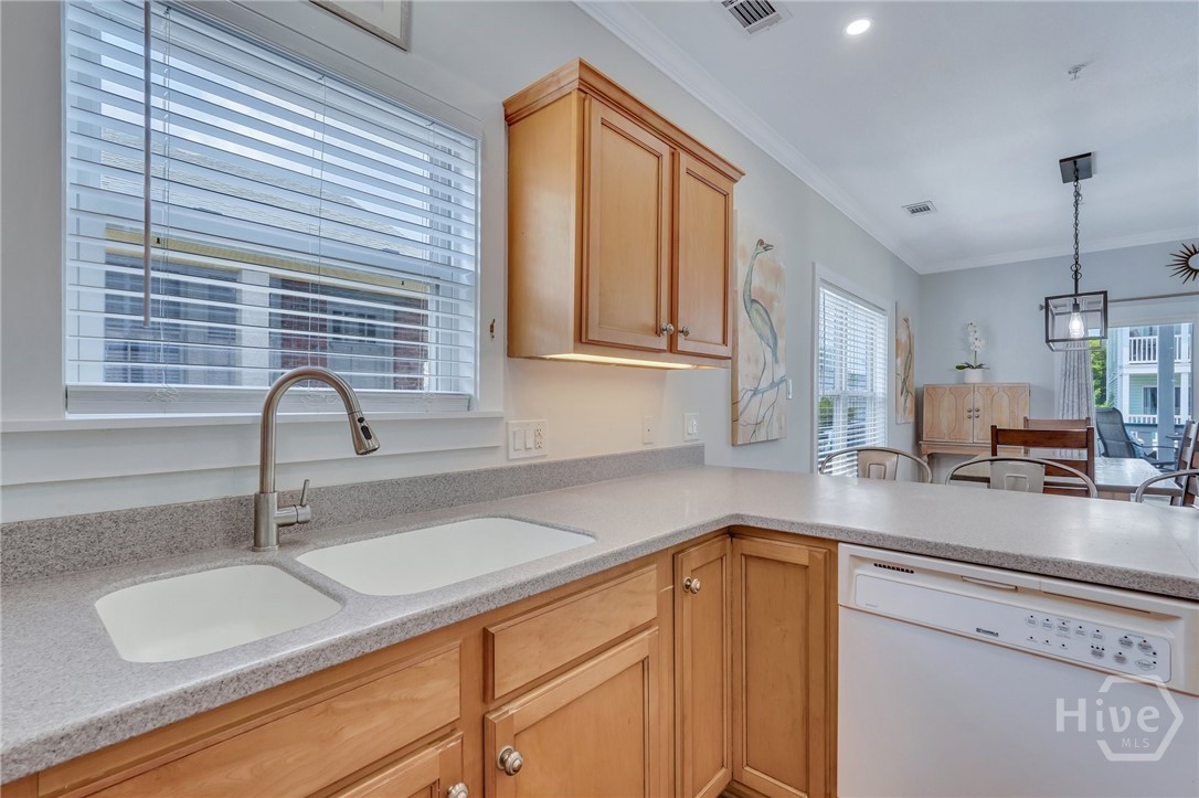 5 17th Street Property Photo 14