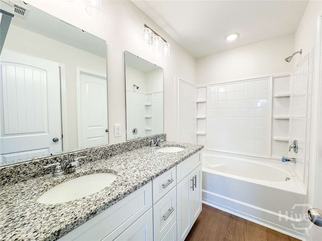 107 Heirloom Road Property Photo 17