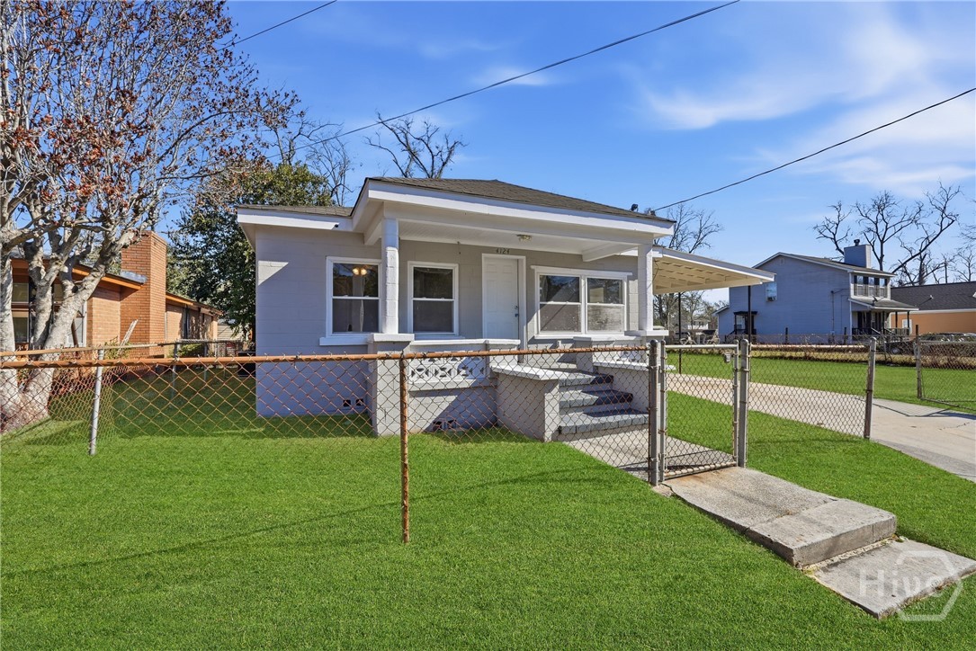 4124 4th Street Property Photo 3