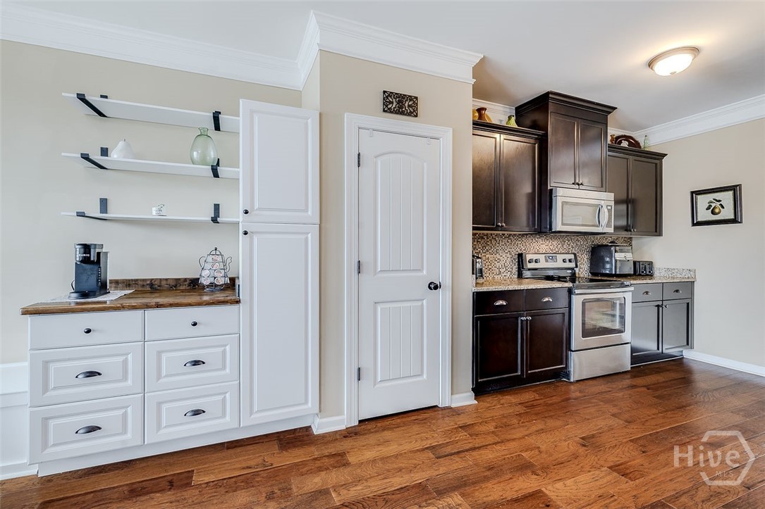 161 Greystone Drive Property Photo 11
