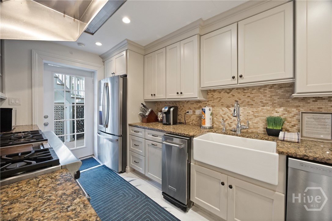512 Tattnall Street Property Photo 19