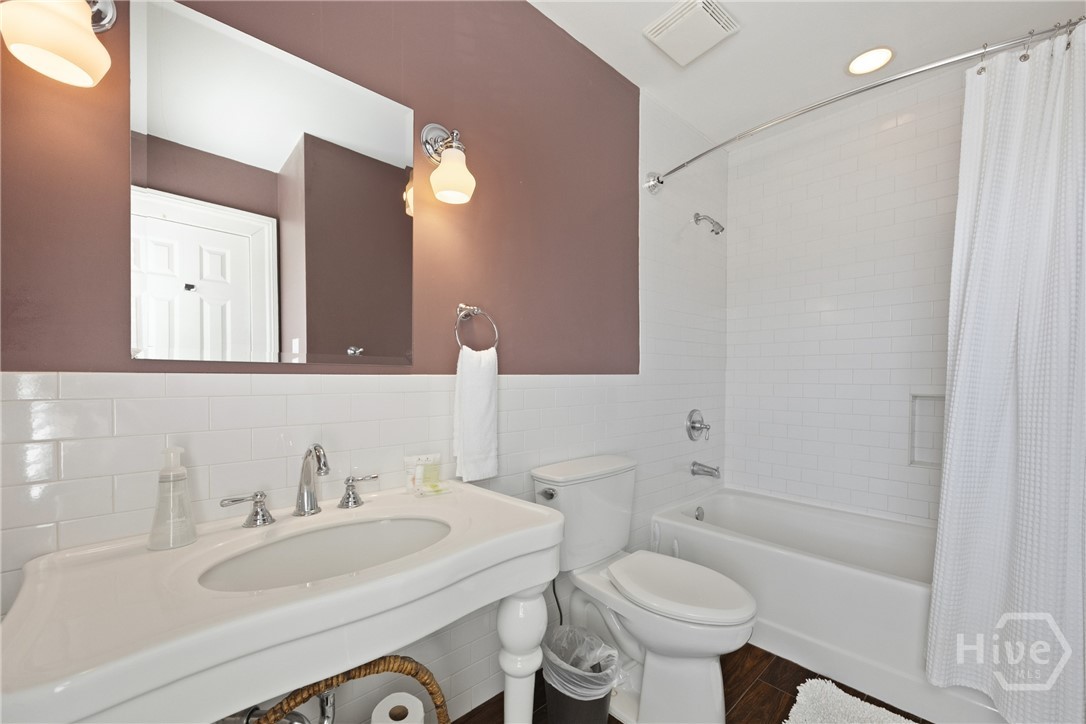 512 Tattnall Street Property Photo 40