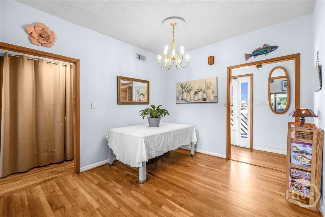 601 6th Street B Property Photo 13