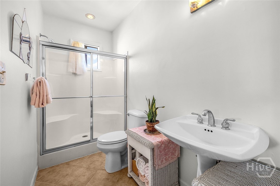 601 6th Street B Property Photo 21
