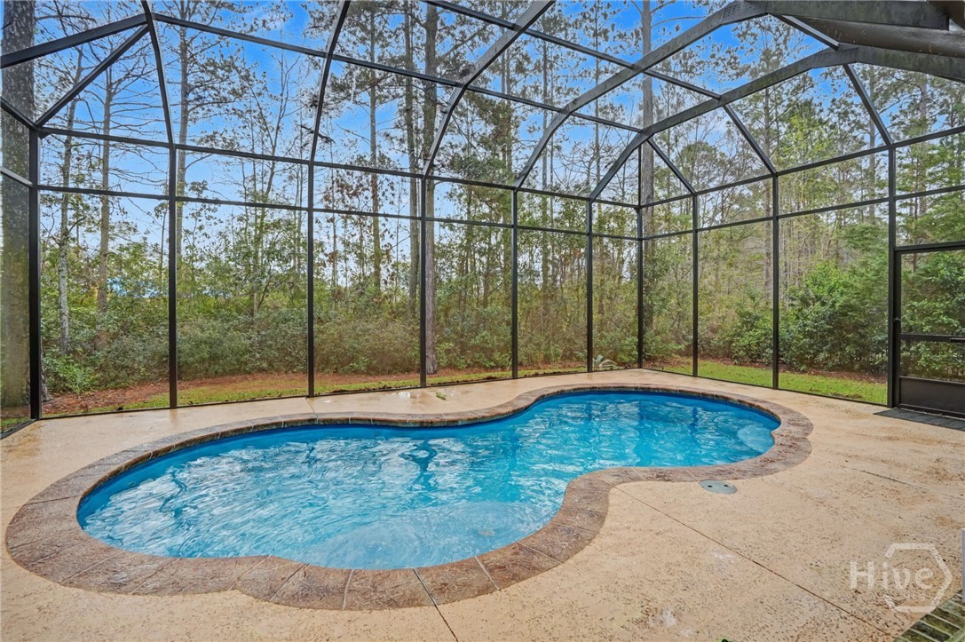 230 Ridgewood Park Drive N Property Photo 1