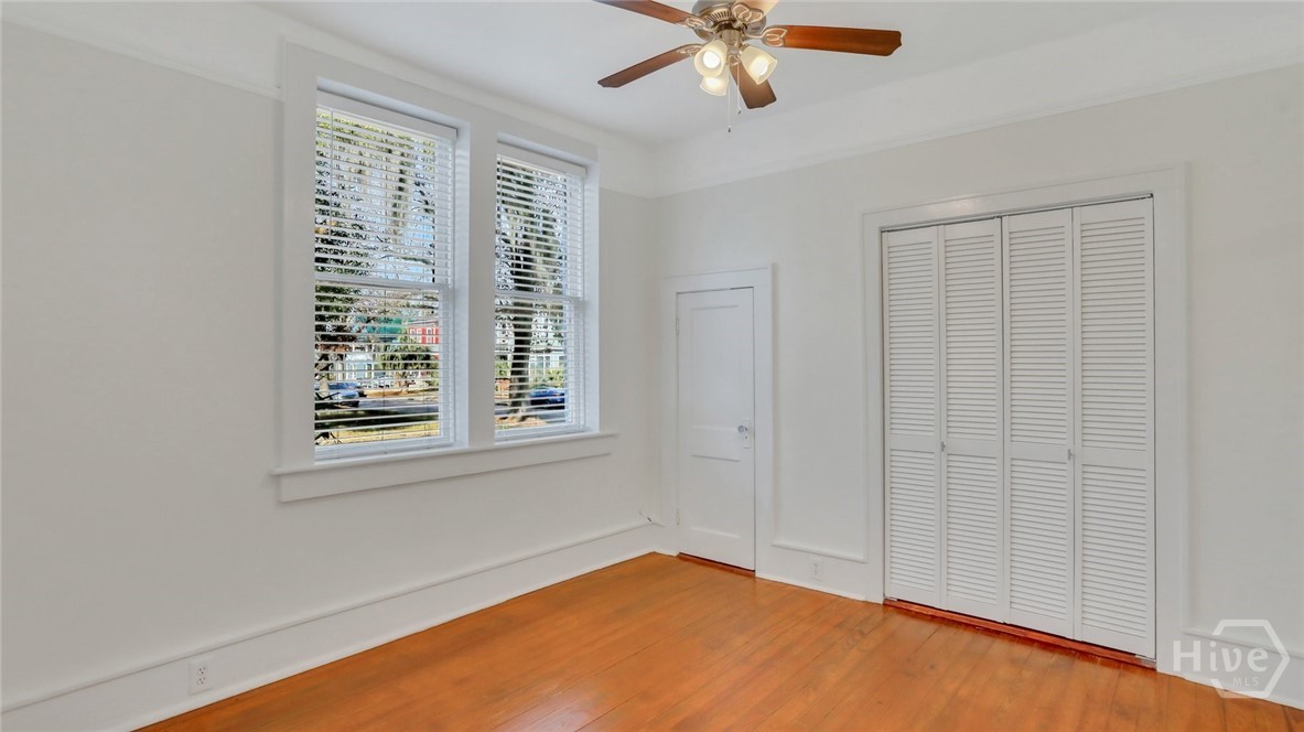 923 E Park Avenue Property Photo 16