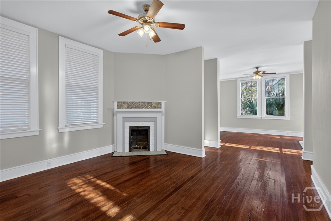 923 E Park Avenue Property Photo 35