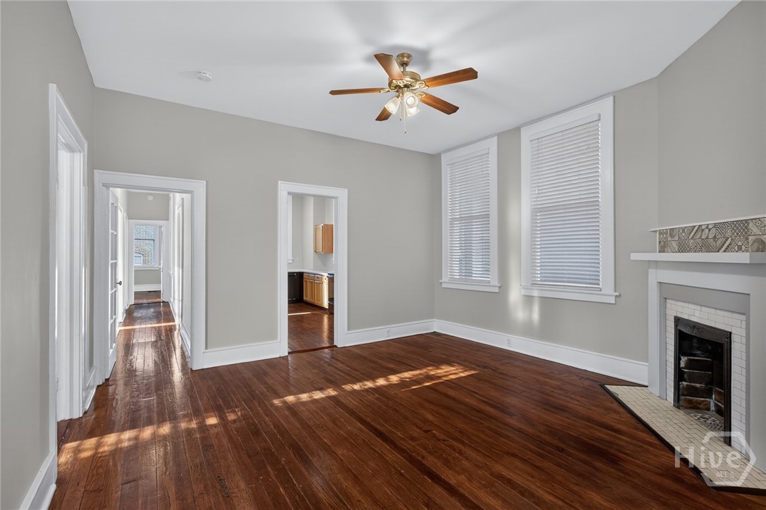 923 E Park Avenue Property Photo 36