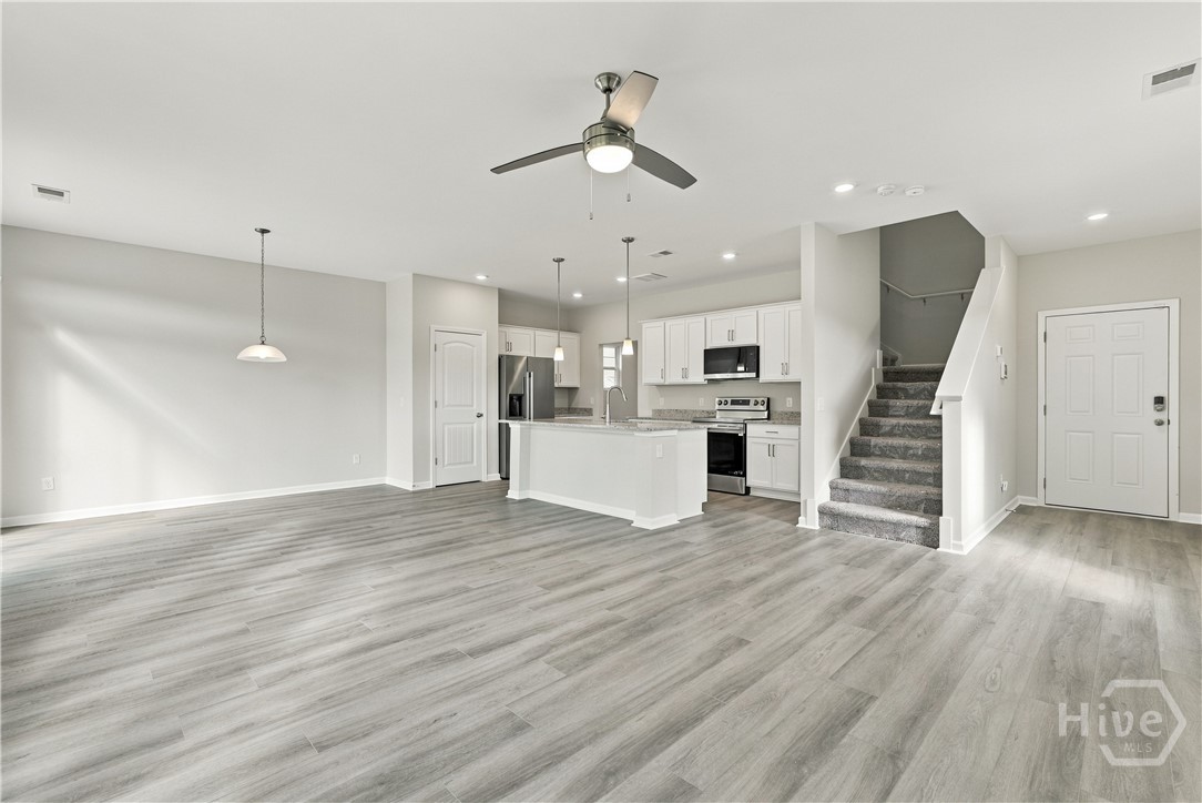 240 Mage Street Property Photo 4