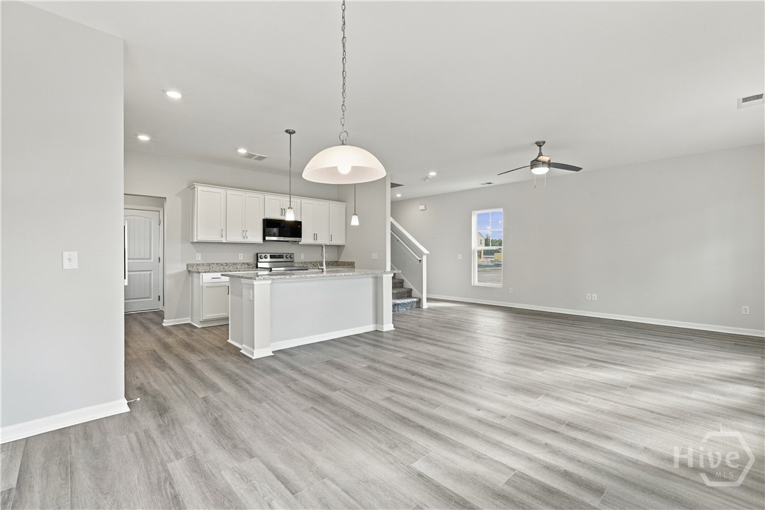 240 Mage Street Property Photo 5