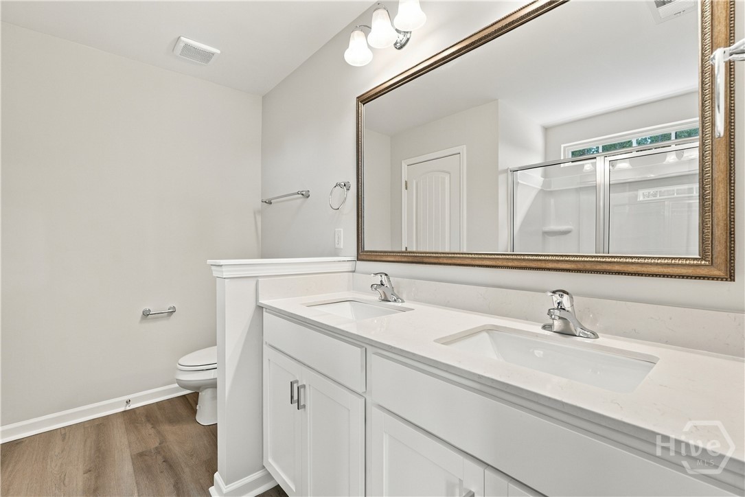 240 Mage Street Property Photo 14