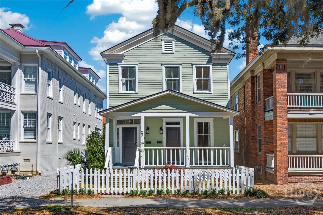 22 E 37th Street Property Photo 1