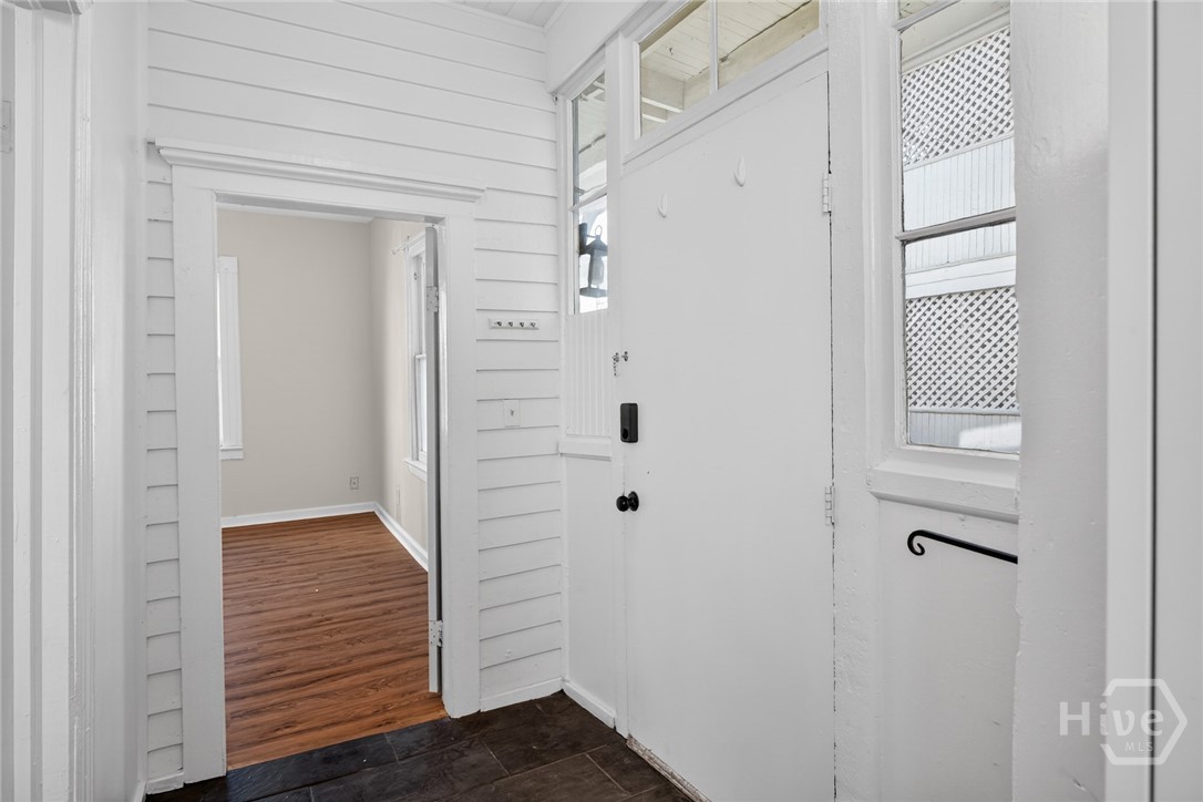 22 E 37th Street Property Photo 14