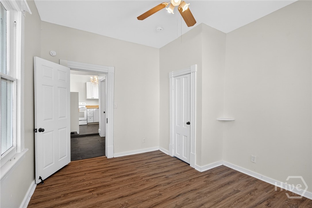 22 E 37th Street Property Photo 18