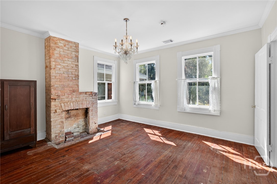 22 E 37th Street Property Photo 32