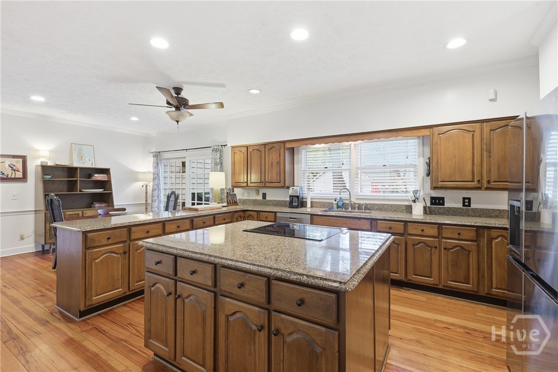 112 Majestic Oaks Drive Property Photo 13