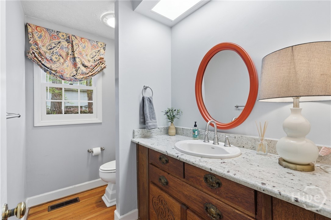 112 Majestic Oaks Drive Property Photo 25