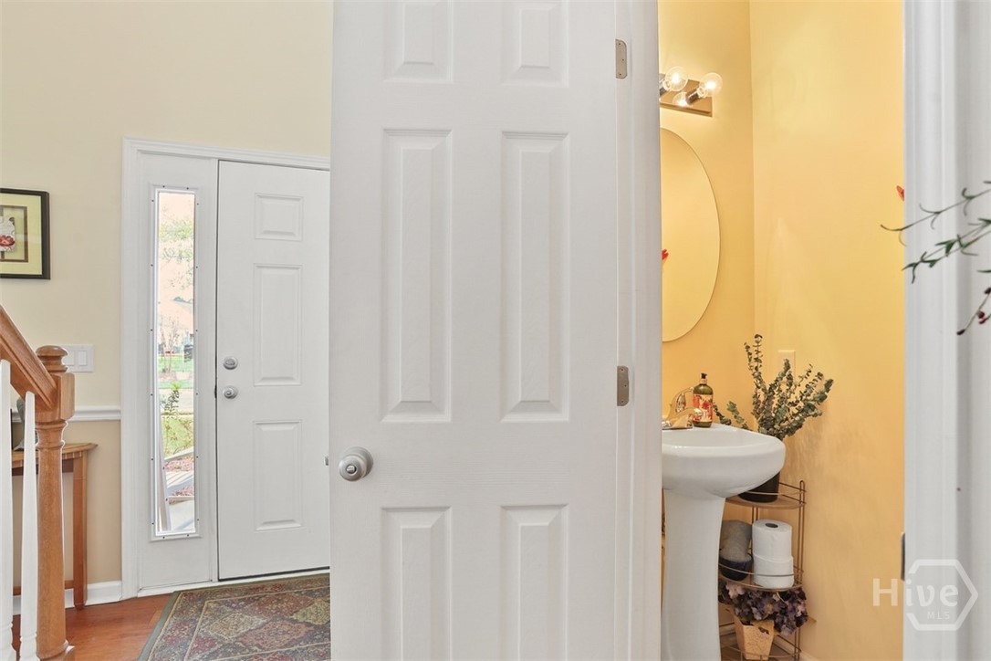 165 Regency Circle Property Photo 7