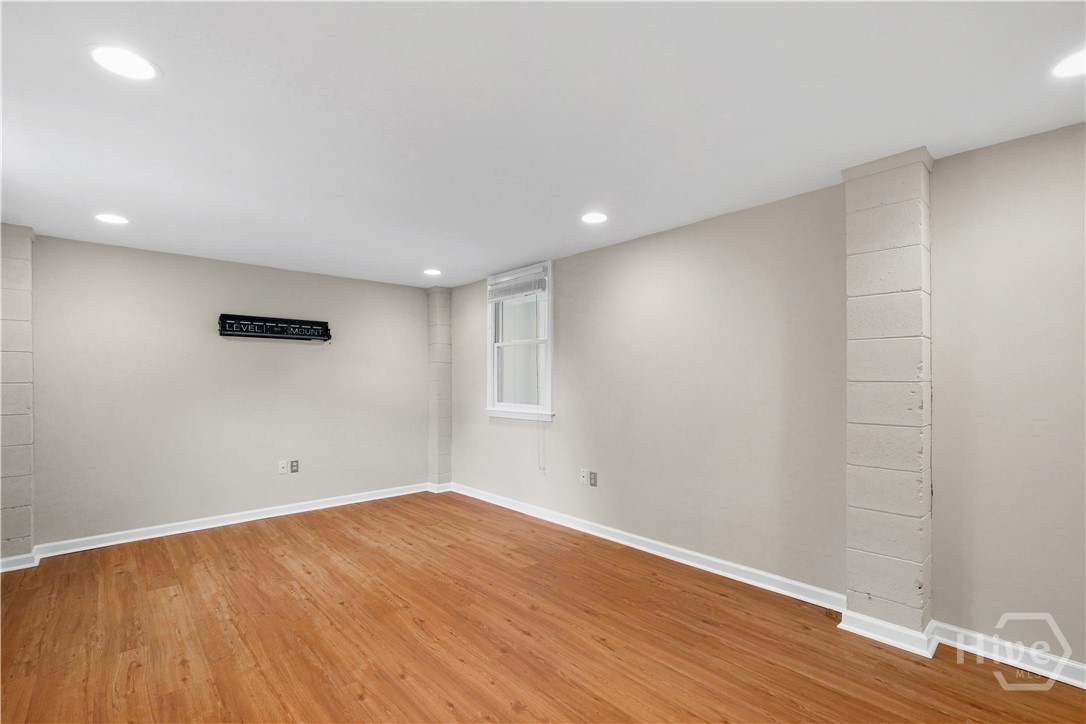 7506 Central Avenue Property Photo 12