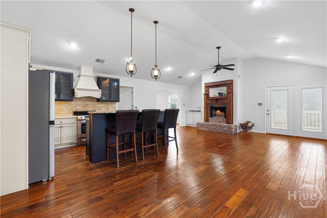 7506 Central Avenue Property Photo 14