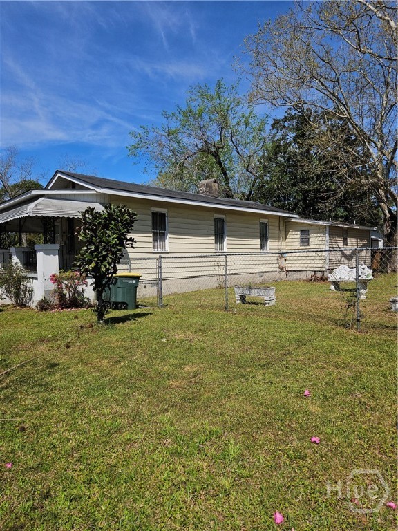 906 E 38th Street Property Photo 8