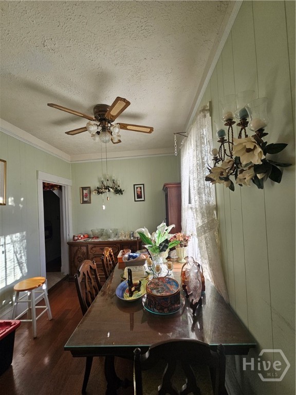 906 E 38th Street Property Photo 15