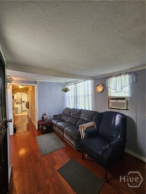 906 E 38th Street Property Photo 26